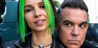 Ο Robbie Williams συναντά τη Miss Monique στο ηλεκτρονικό «Beauty In Us»