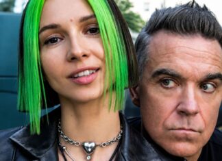 Ο Robbie Williams συναντά τη Miss Monique στο ηλεκτρονικό «Beauty In Us»