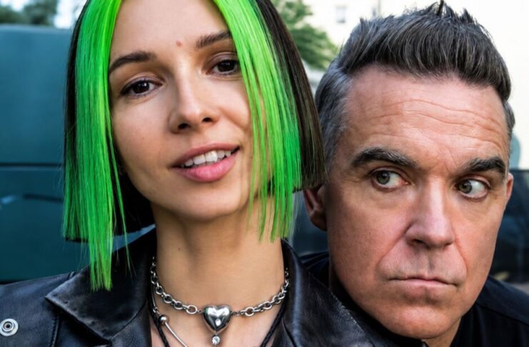 Ο Robbie Williams συναντά τη Miss Monique στο ηλεκτρονικό «Beauty In Us»