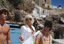 Η Άννα Βίσση παρουσιάζει το «Όχι γιατί» με ένα video clip γυρισμένο στη Μήλο και την Κίμωλο