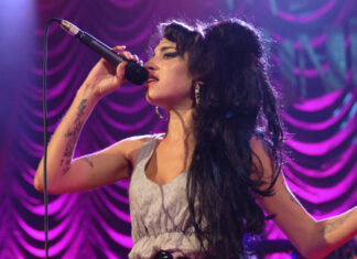 Το «Back to Black» της Amy Winehouse επιστρέφει 20 χρόνια μετά σε επετειακή επανέκδοση!