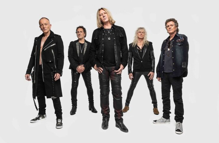 Τέτοια μέρα, χρόνια πριν… οι Def Leppard έπαιξαν σε τρεις διαφορετικές ηπείρους …την ίδια ημέρα!