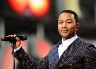 Ο John Legend αλλάζει τον γνώριμο ήχο του στο «Muse» με οδηγό τον Pharrell Williams