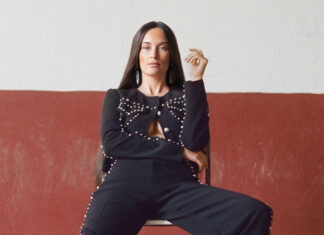 Η Kacey Musgraves αφήνει πίσω μια σχέση και φεύγει για ένα …«Weekend in Texas»!