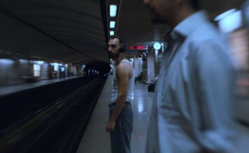 Ένας φαντασιακός έρωτας στο μετρό της Αθήνας, ανάμεσα στην επιθυμία και την ανηδονία, στο νέο single του capétte