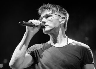 Ο Morten Harket των a-ha, κοιτάζει πίσω με το «If I Ever See Your Face Again»