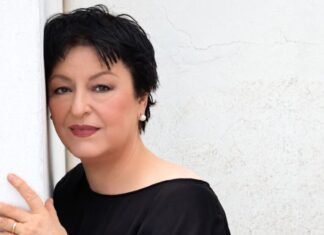 Η Σόνια Θεοδωρίδου παρουσιάζει το «Αερικό» του Θανάση Παπακωνσταντίνου