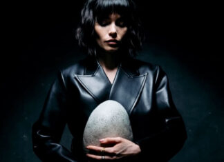 Η Winona Oak αφήνει το φως να μπει στο νέο της album «Bloom»