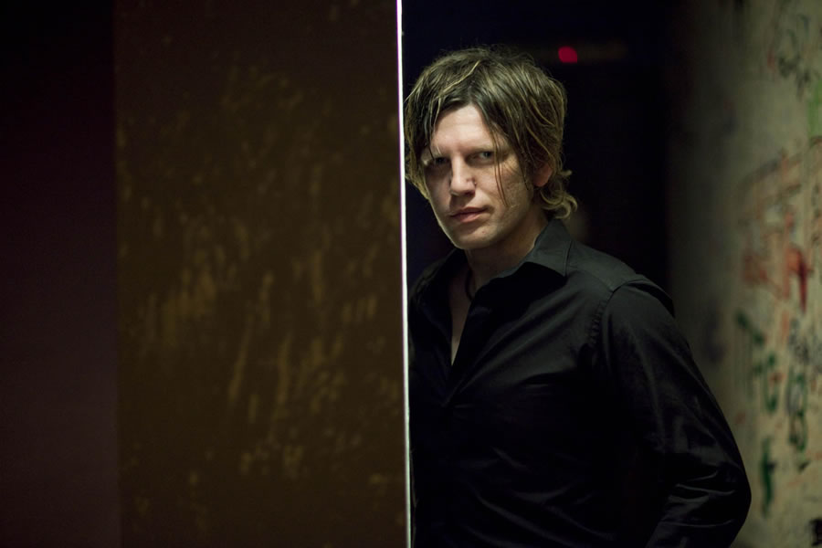 “Κόκκινο Φεγγάρι”, το νέο Digital Live EP του Νίκου Γώγου…